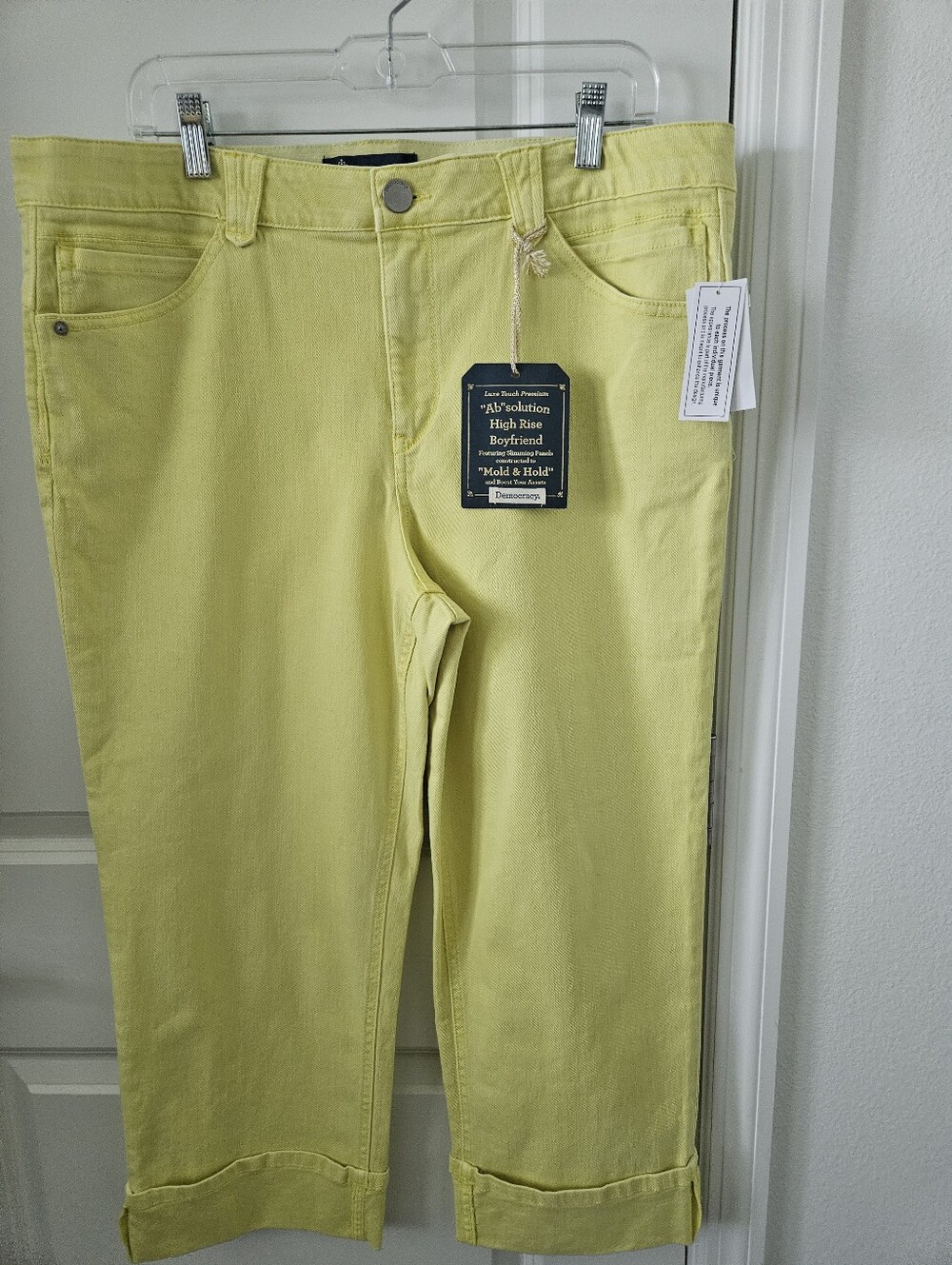 NWT Democracy Petite High-Rise Cropped Cuffed Jeans Size 14 P